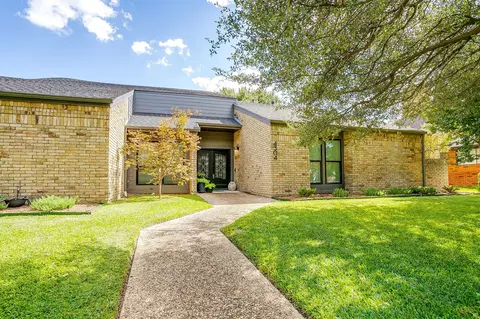 4304 Cobblers Ln, Dallas, TX 75287