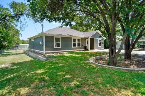955 N Mccart St, Stephenville, TX 76401