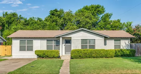 1000 S Stratton St, Decatur, TX 76234