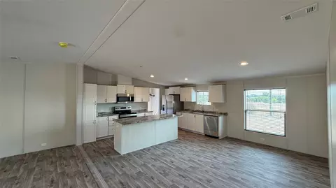 156 Tilley Ln, Decatur, TX 76234