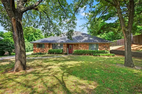 1109 W Belden St, Sherman, TX 75092