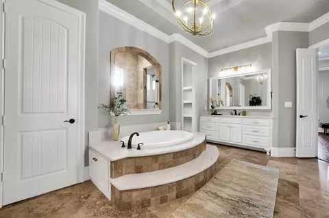 Bath - 868 Tranquility Dr, Heath, TX 75032 photo 1 of 2