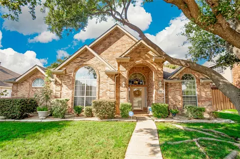 1113 Pleasant Oaks Dr, Lewisville, TX 75067