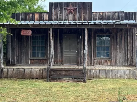532 S 2nd St, Albany, TX 76430
