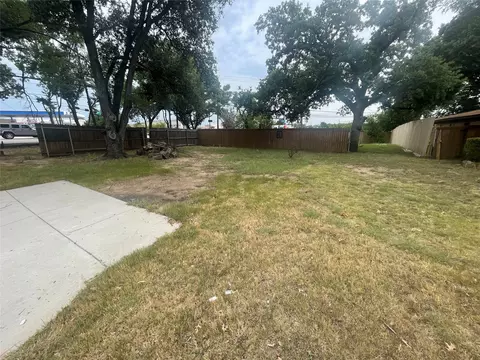 5148 Jennings Dr, North Richland Hills, TX 76180