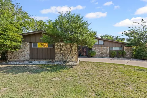 6157 Whitman Ave, Fort Worth, TX 76133