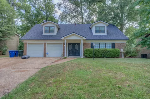 9449 Garfield Dr, Shreveport, LA 71118