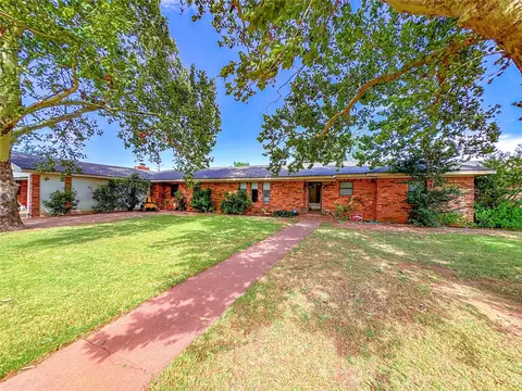 1303 Grand Central Ave, O'brien, TX 79539
