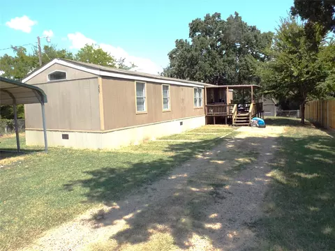 225 Mason St, Seven Points, TX 75143