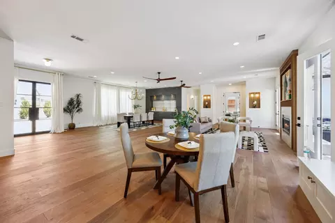 6422 Walnut Hill Ln, Dallas, TX 75230