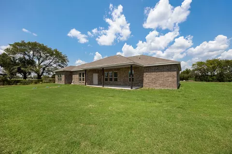 3334 Knight St, Corsicana, TX 75110