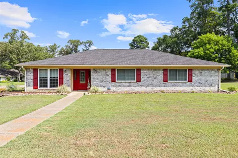1016 Camillia St, Gilmer, TX 75644