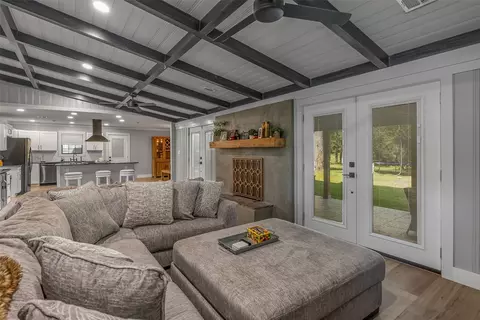 Living - 185 Chrislo Dr, Minden, LA 71055 photo 4 of 4