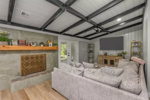 Living - 185 Chrislo Dr, Minden, LA 71055 photo 1 of 4