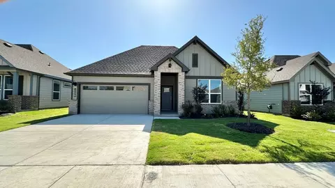10620 Zircon Ln, Crowley, TX 76036
