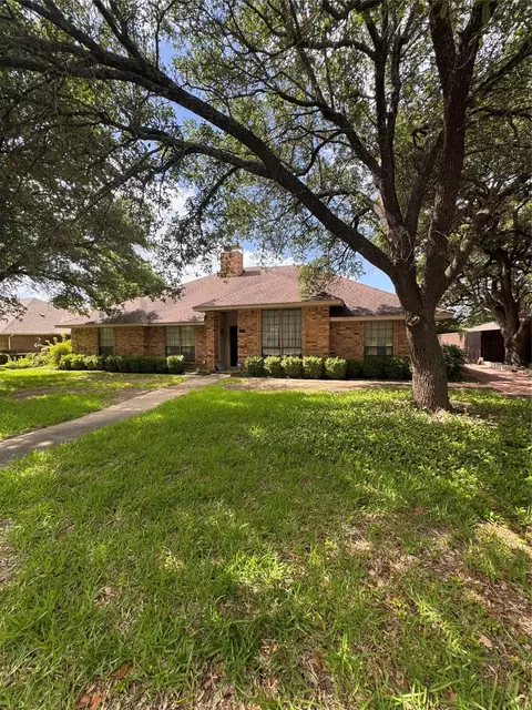 1318 Deer Ridge Dr, Duncanville, TX 75137