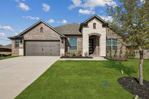 765 Carriage Hill Rd, Midlothian, TX 76065