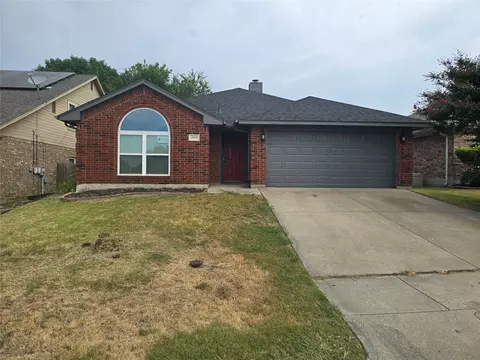 4029 Appleyard Dr, Fort Worth, TX 76137