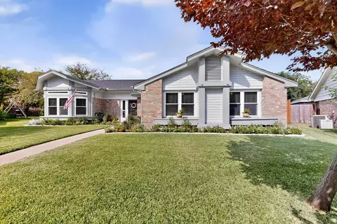 6006 Ponderosa Trail Ct, Garland, TX 75043