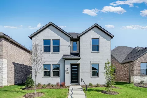 105 N Sky Dr, Celina, TX 75009