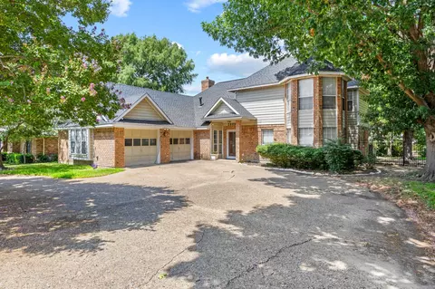 2809 Apple Valley Dr, Garland, TX 75043