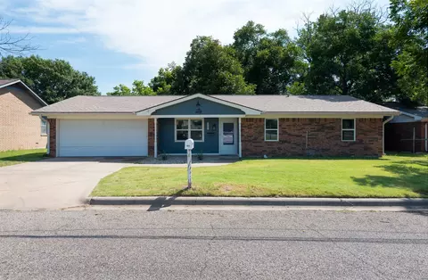 981 N Garfield Ave, Stephenville, TX 76401