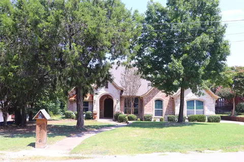 5614 Pleasant Ridge Rd, Dallas, TX 75236