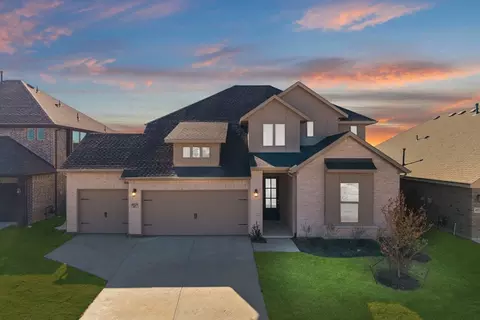 4529 Blue Mist Dr, Crowley, TX 76036