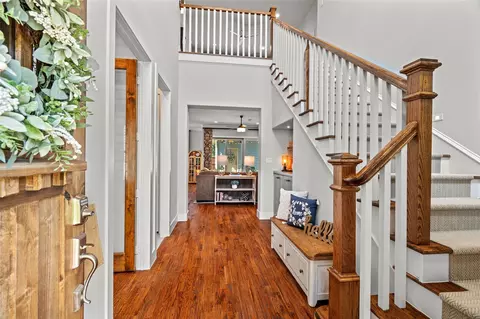 Entry Way - 609 E Wall St, Grapevine, TX 76051 photo 1 of 2