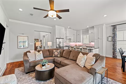 Living - 609 E Wall St, Grapevine, TX 76051 photo 3 of 6