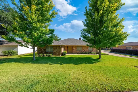 4458 Fiesta St, Fort Worth, TX 76133