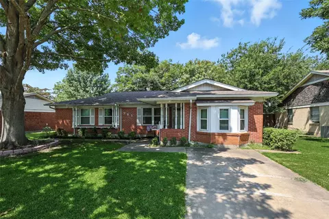 701 Maydelle Ln, Garland, TX 75042