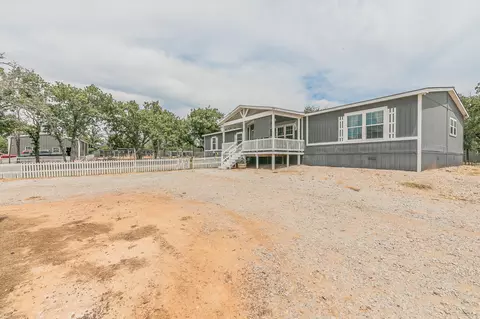 128 Deerskin Ln, Springtown, TX 76082 photo 2