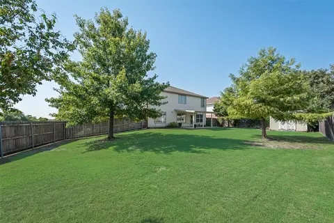 9700 Francesca Dr, Fort Worth, TX 76108