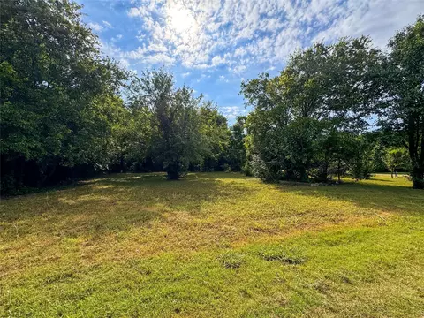 304 W Cleveland Ave, Whitney, TX 76692