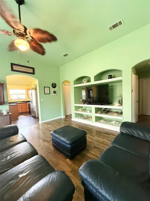 Living - 10226 Condor Loop, Waco, TX 76708 photo 3 of 4