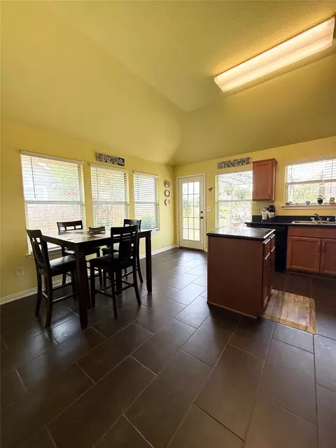 Kitchen - 10226 Condor Loop, Waco, TX 76708 photo 6 of 8