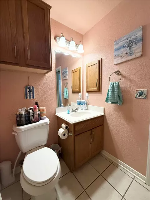 Bath - 10226 Condor Loop, Waco, TX 76708 photo 4 of 4
