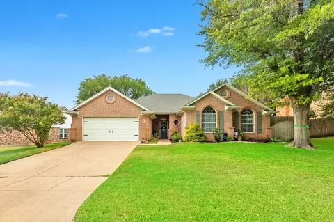 9 Crooked Creek Ct, Trophy Club, TX 76262