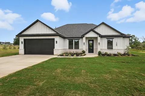 185 Briar Patch Rd, Azle, TX 76020