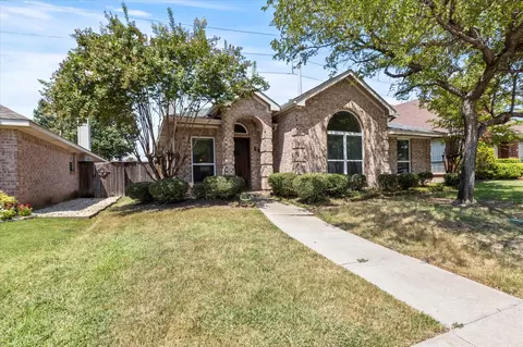 912 Brose Dr, Lewisville, TX 75067