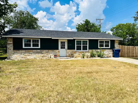 2101 Avenue D, Brownwood, TX 76801