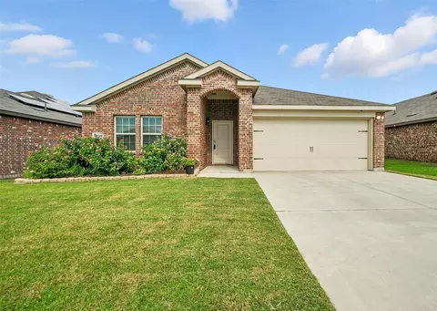 2900 Royal Acres Dr, Denton, TX 76209