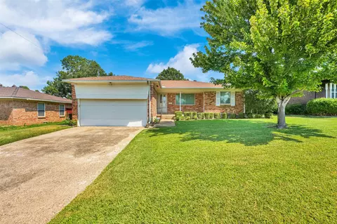 2223 Tosca Ln, Dallas, TX 75224