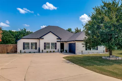 102 Packer Dr, Royse City, TX 75189