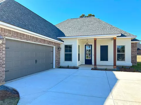 405 Merestone Xing, Benton, LA 71006