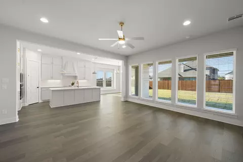 Living - 5221 Rowlan Row, Midlothian, TX 76065 photo 2 of 3