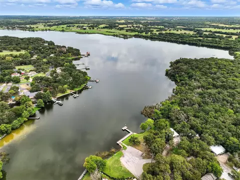 88 Live Oak St, Alvarado, TX 76009