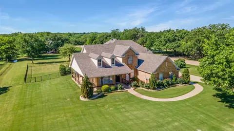 7600 Rodeo Dr, Denton, TX 76208