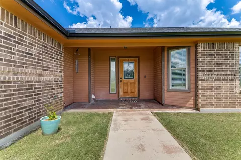 106 Hampton Ln, Springtown, TX 76082 photo 2